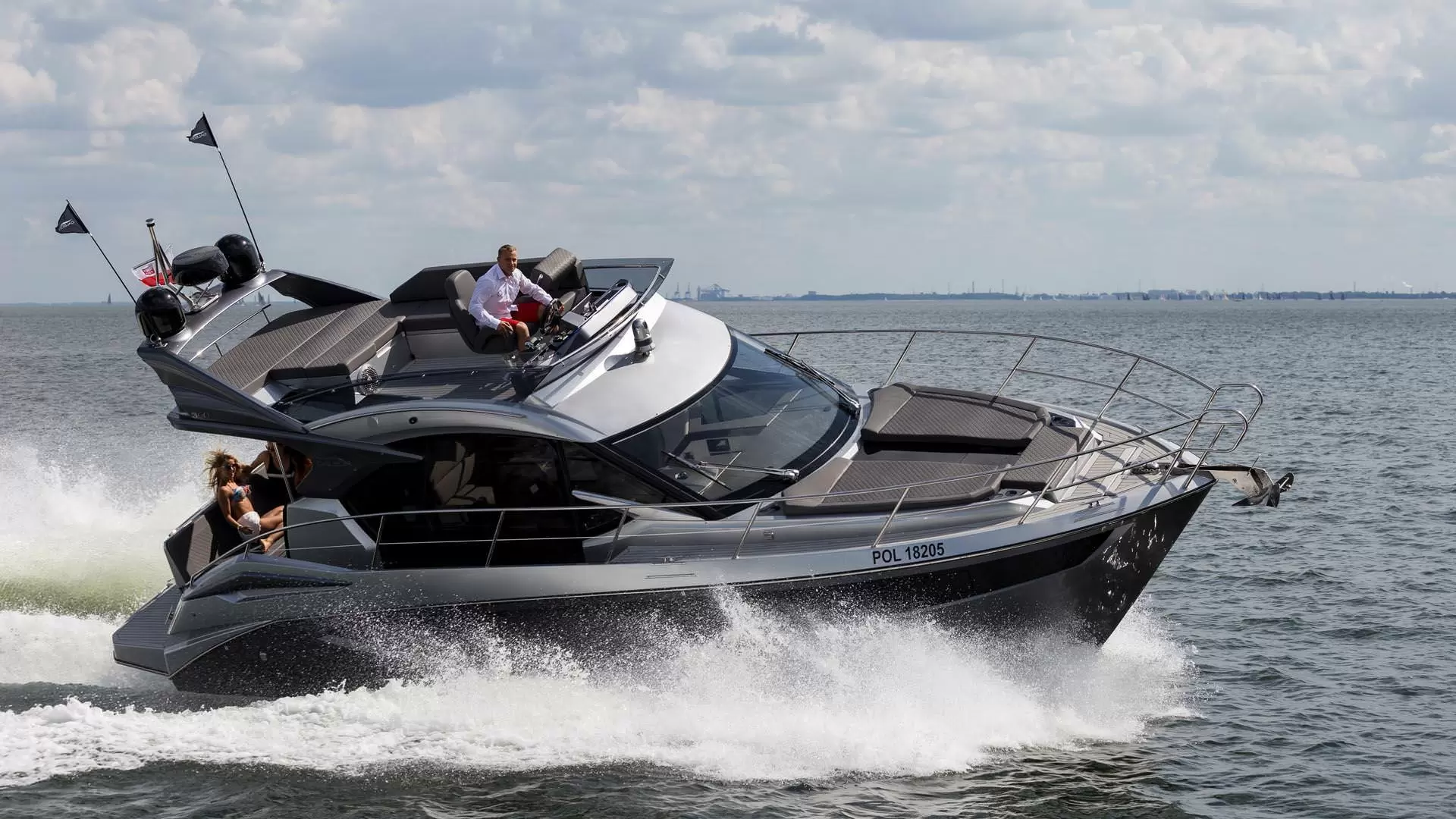 卡帝尔（Galeon）360 FLY