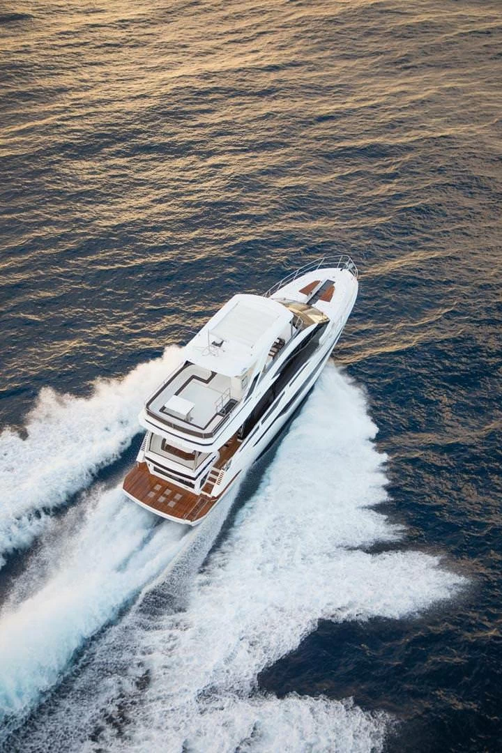 卡帝尔（Galeon）640 FLY
