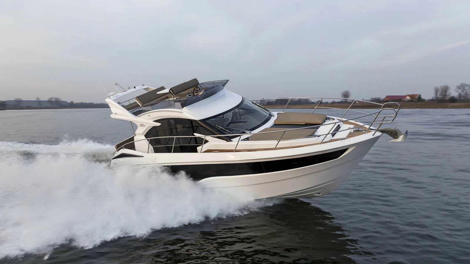 卡帝尔（Galeon）360 FLY