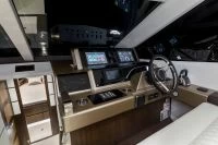 卡帝尔（Galeon）550 FLY