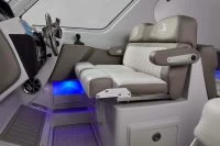 科罗娜（Crownline）280 DC