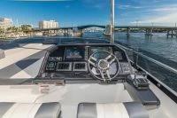 卡帝尔（Galeon）680 FLY