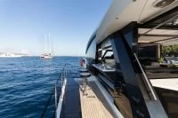 卡帝尔（Galeon）650 SKYDECK
