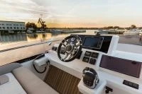 卡帝尔（Galeon）550 FLY