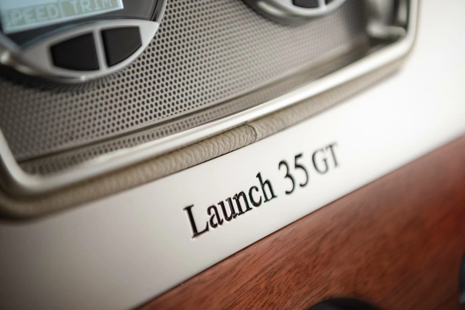 克里斯（ChrisCraft） launch 35 gt