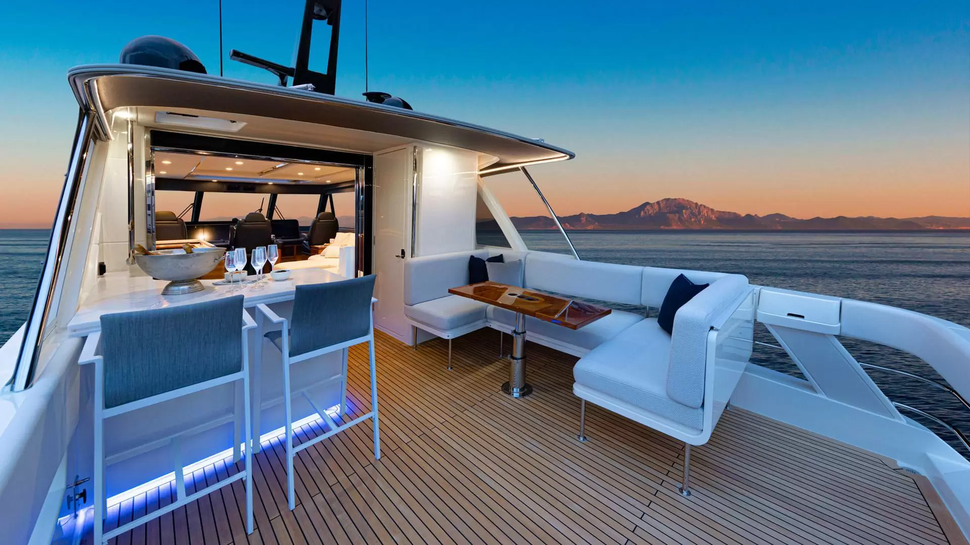 里维埃拉（Riviera）78 MOTOR YACHT