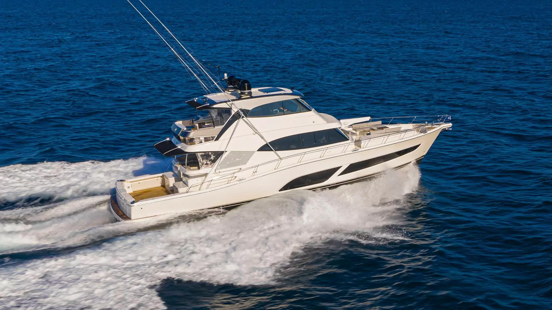 里维埃拉（Riviera）72 SPORTS MOTOR YACHT