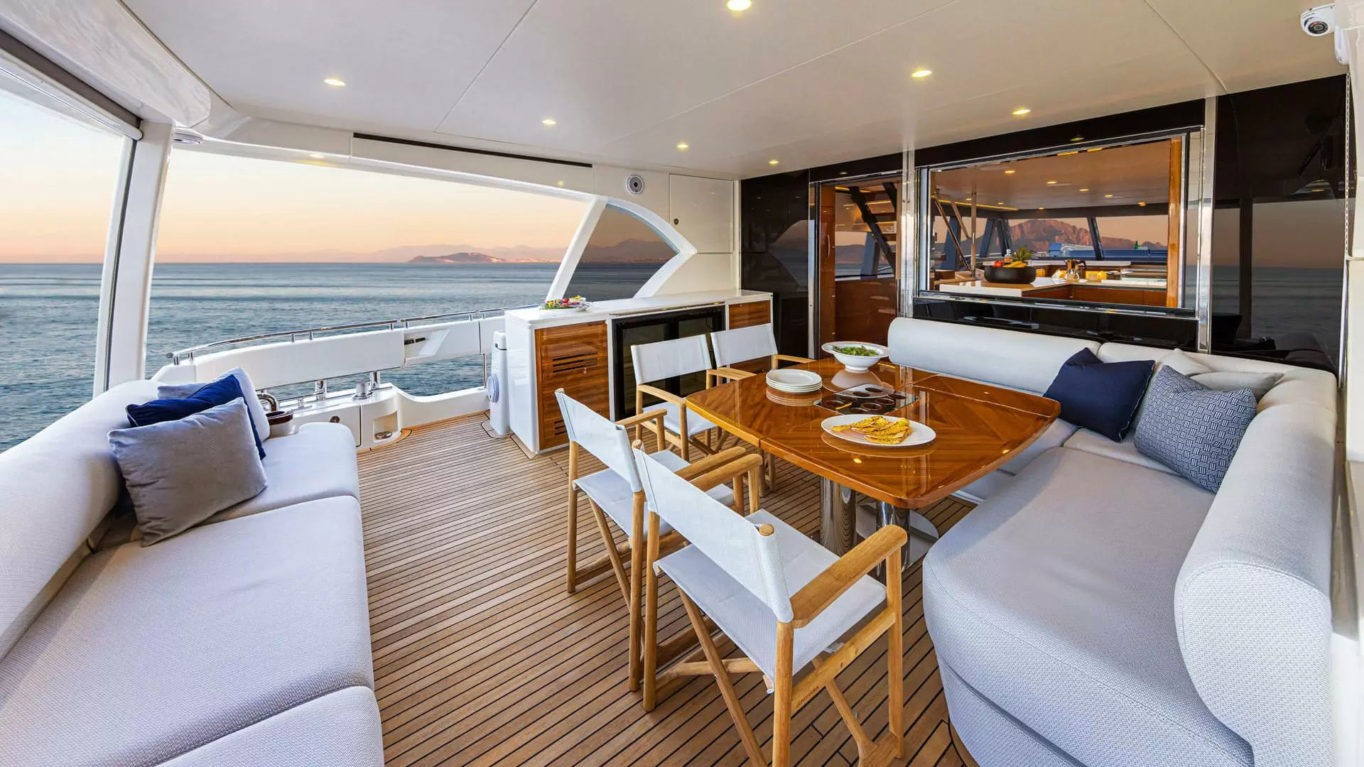 里维埃拉（Riviera）78 MOTOR YACHT
