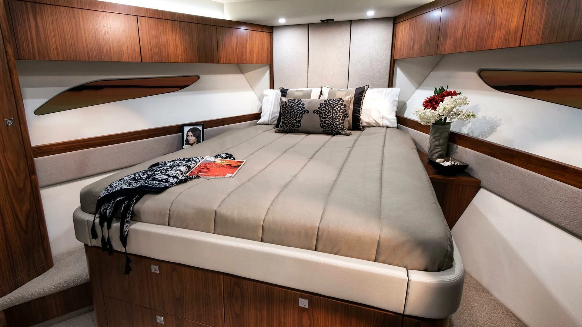 里维埃拉（Riviera）68 SPORTS MOTOR YACHT