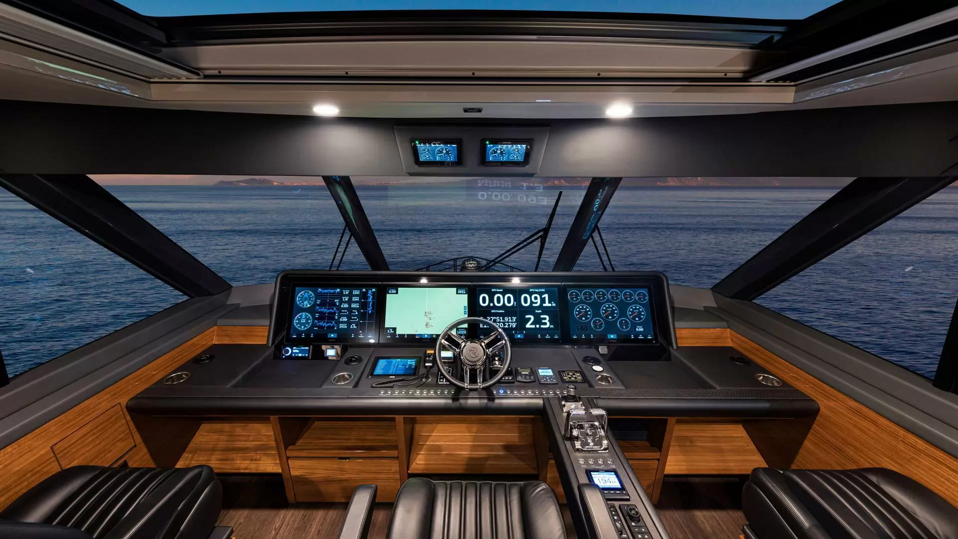 里维埃拉（Riviera）78 MOTOR YACHT