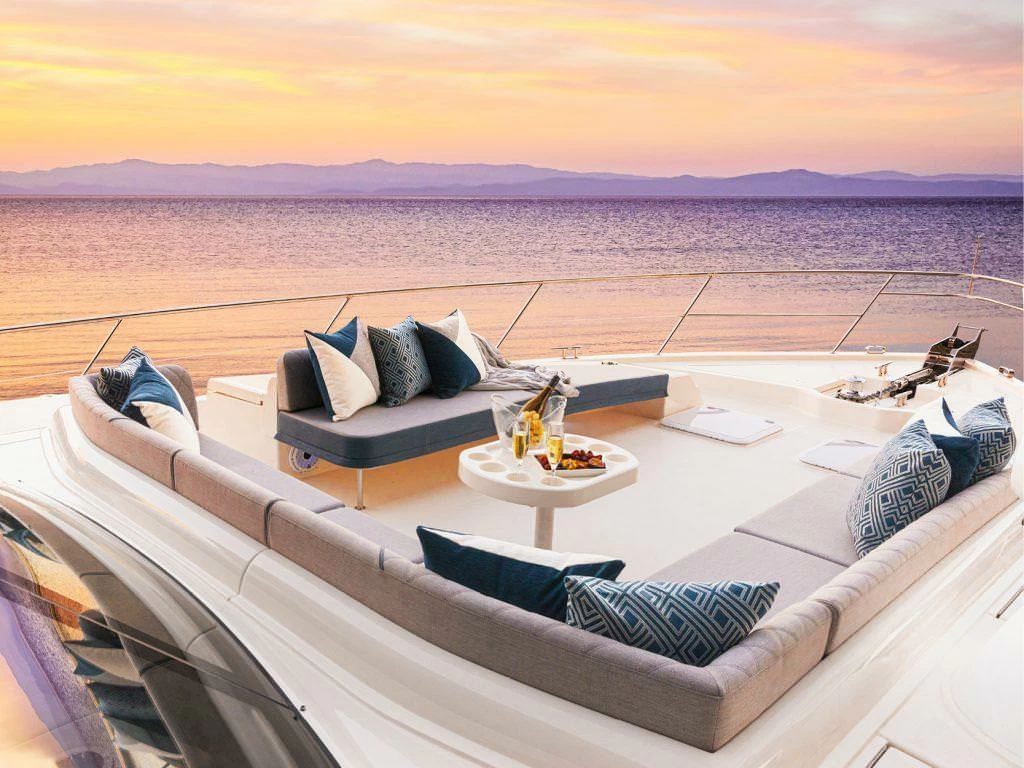 里维埃拉（Riviera）64 SPORTS MOTOR YACHT