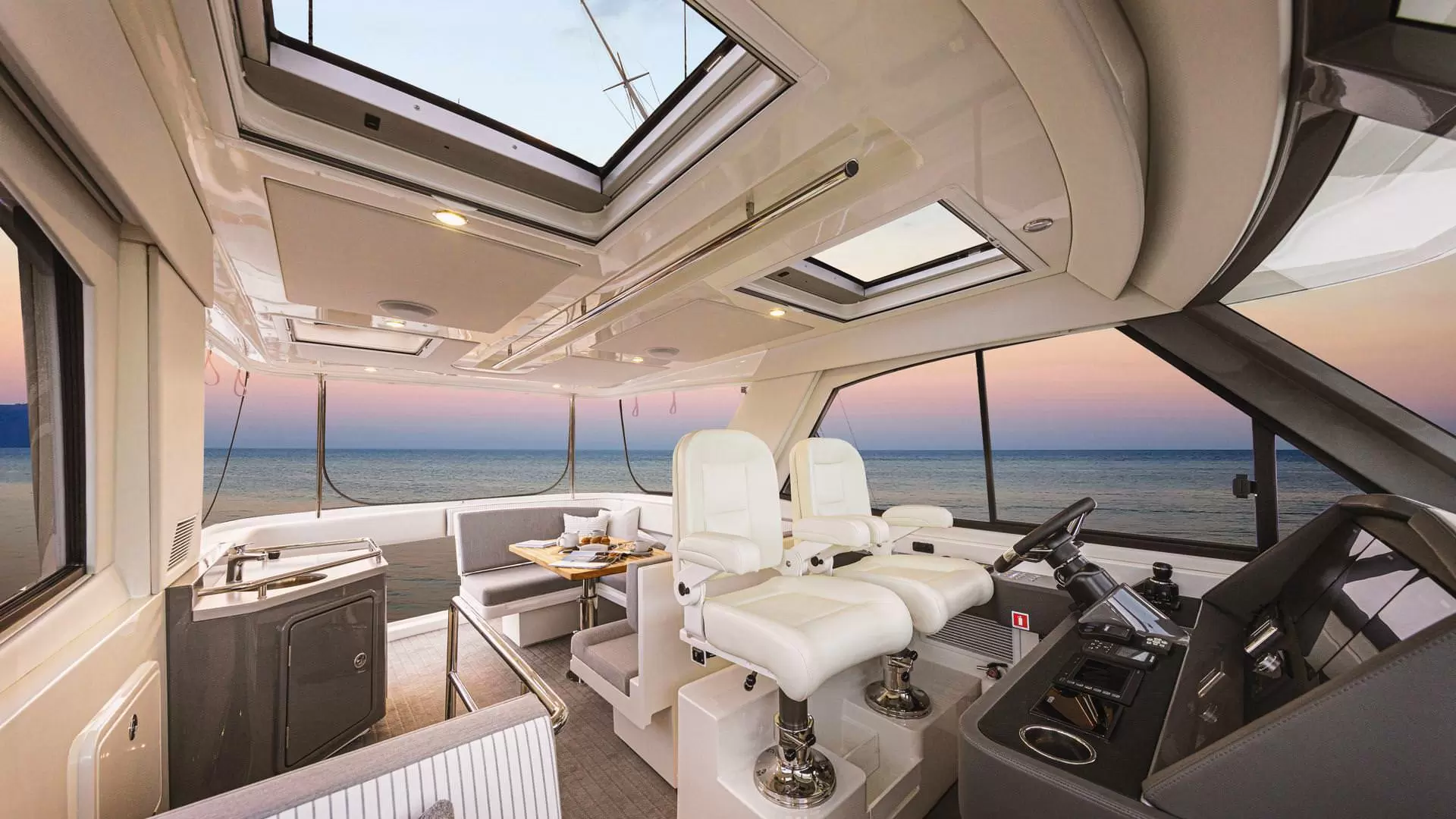 里维埃拉（Riviera）50 SPORTS MOTOR YACHT