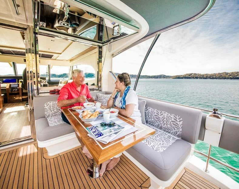 里维埃拉（Riviera）68 SPORTS MOTOR YACHT