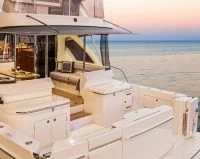 里维埃拉（Riviera）50 SPORTS MOTOR YACHT
