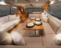 里维埃拉（Riviera）54 ENCLOSED FLYBRIDGE