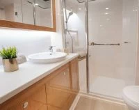 里维埃拉（Riviera）54 ENCLOSED FLYBRIDGE