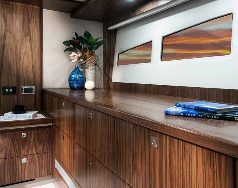 里维埃拉（Riviera）5400 SPORT YACHT PLATINUM EDITION