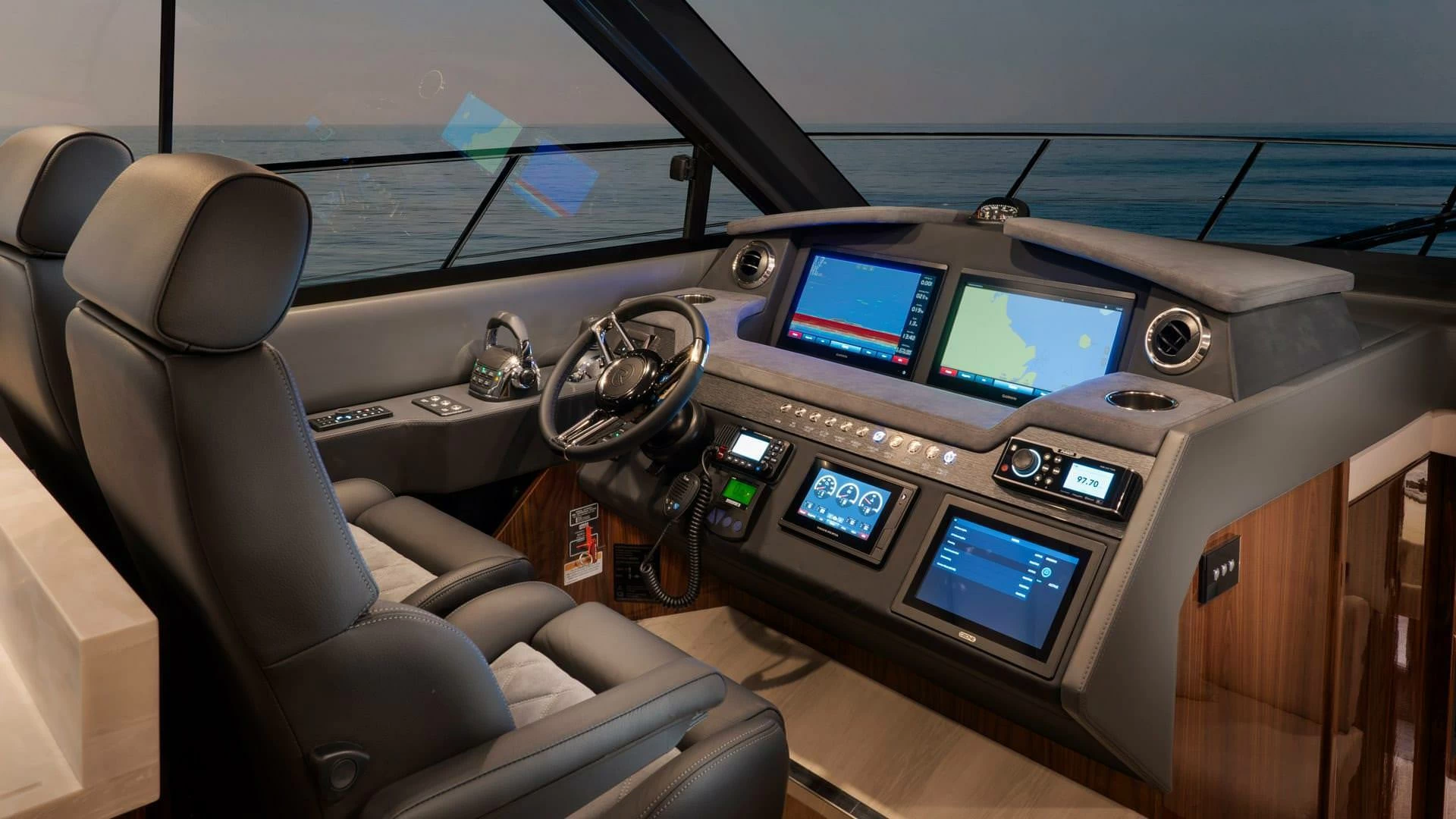 里维埃拉（Riviera）4800 SPORT YACHT SERIES II PLATINUM EDITION
