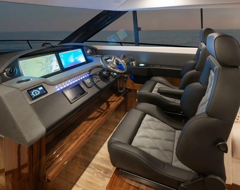 里维埃拉（Riviera）6000 SPORT YACHT PLATINUM EDITION