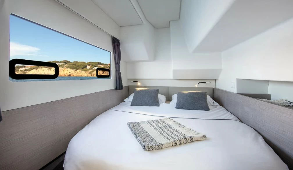 枫丹白露(Fountaine Pajot)MY4.S双体游艇客舱