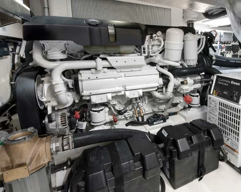 里维埃拉（Riviera）4800 SPORT YACHT SERIES II PLATINUM EDITION