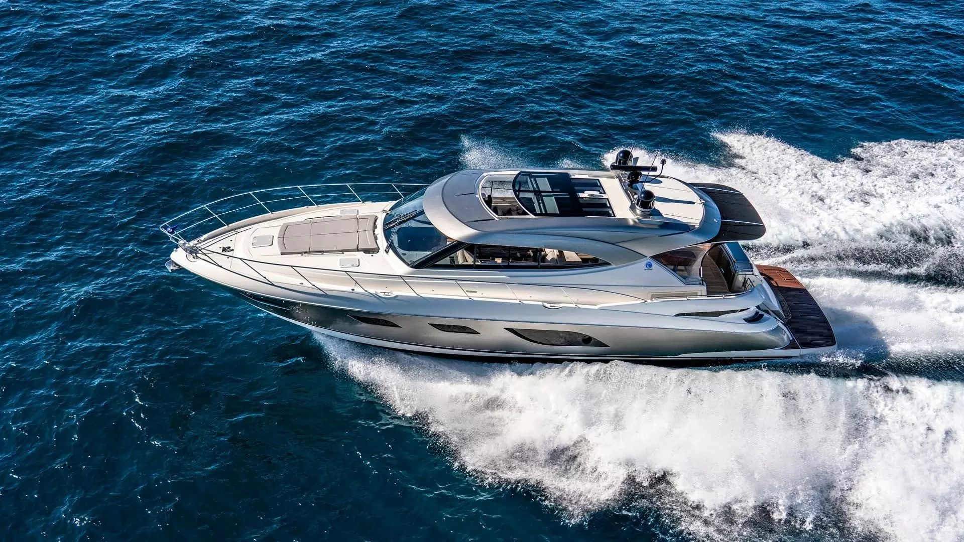 里维埃拉（Riviera）6000 SPORT YACHT PLATINUM EDITION