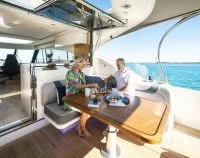 里维埃拉（Riviera）5400 SPORT YACHT PLATINUM EDITION