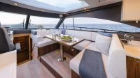 里维埃拉（Riviera）4600 SPORT YACHT PLATINUM EDITION