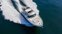 里维埃拉（Riviera）4600 SPORT YACHT PLATINUM EDITION