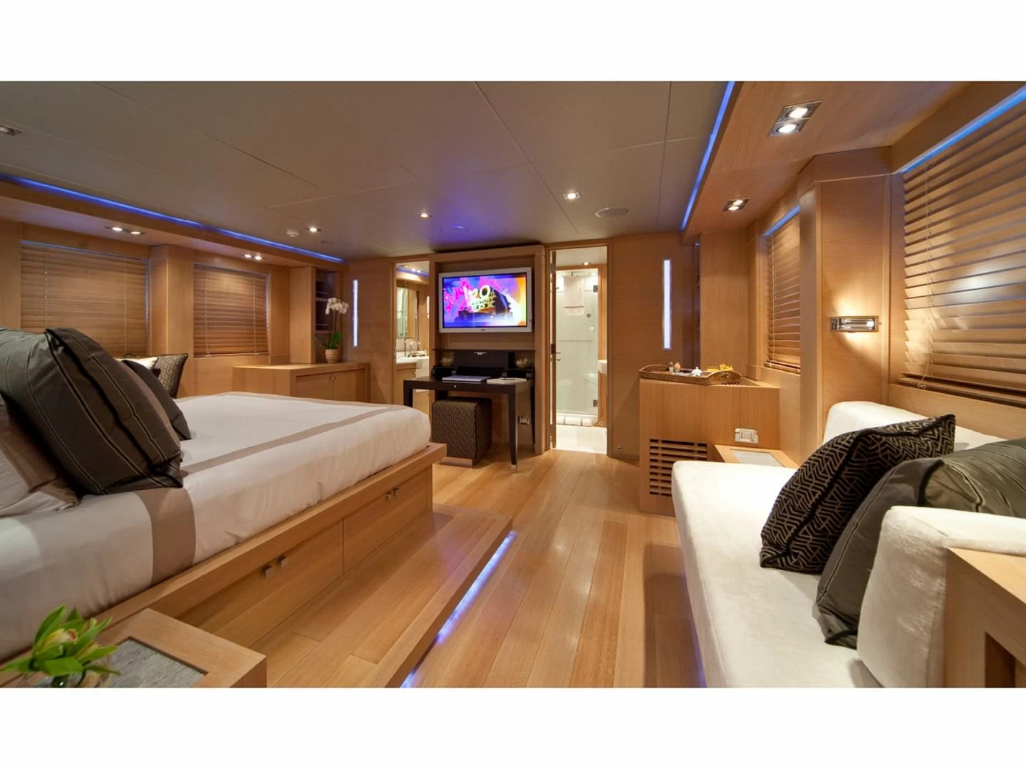 帕尔默·约翰逊（PalmerJohnson）SPORTYACHT 120FT