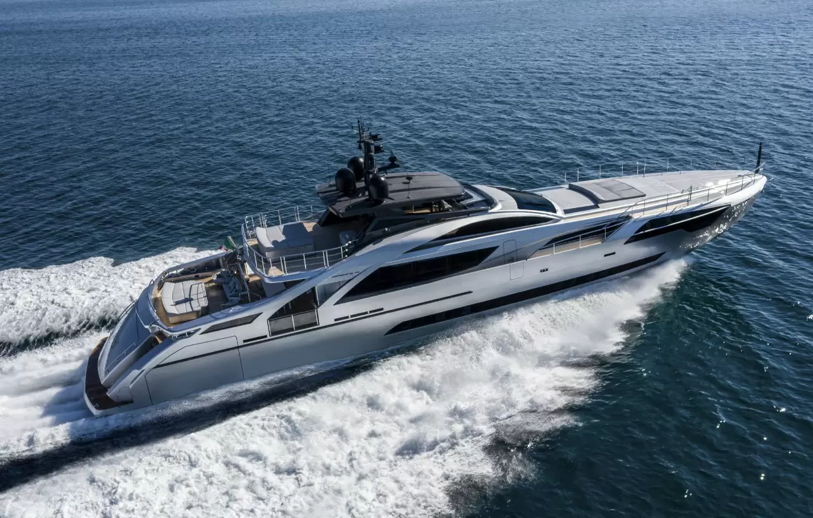 博星(Pershing)140超级运动游艇