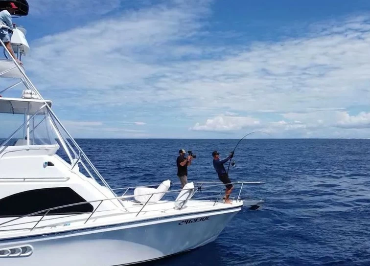 出海钓鱼船多少钱一天？出海钓鱼一天花费全攻略