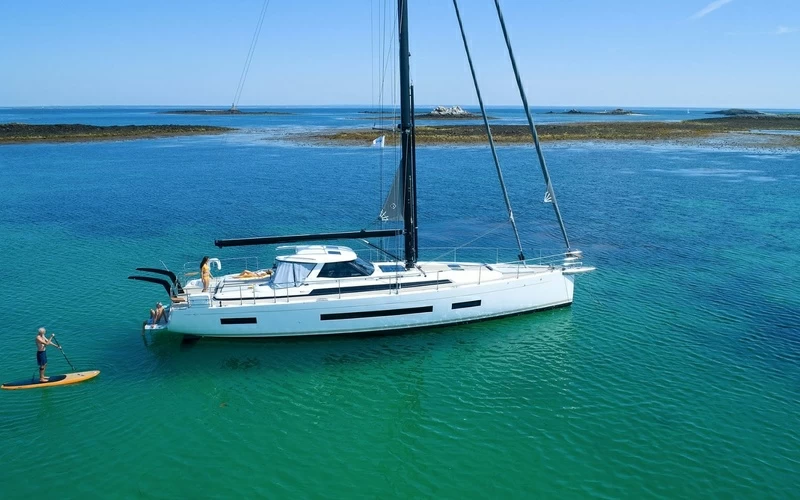 63尺帆船有哪些型号?Amel 60/Solaris 64RS/Spirit 63DH/Ocean Renegade R6