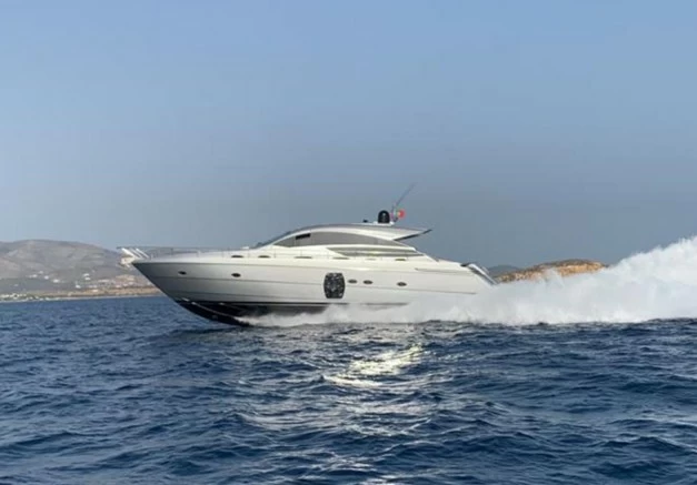 65尺博星(Pershing)64二手运动游艇:700万元