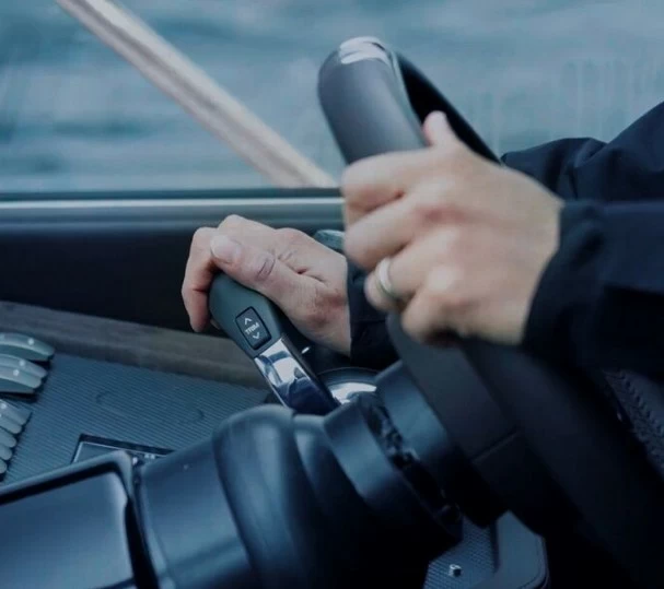 沃尔沃遍达（Volvo Penta）柴油游艇发动机低速模式系统