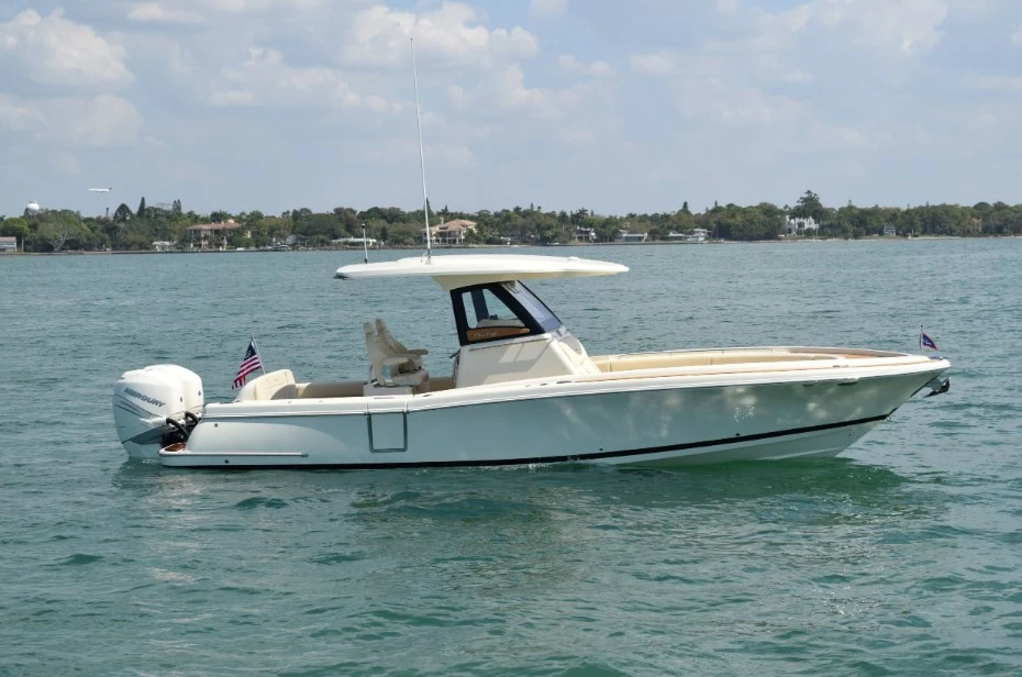 克里斯Catalina30中控台动力艇-Chris-Craft Catalina30(340万元)
